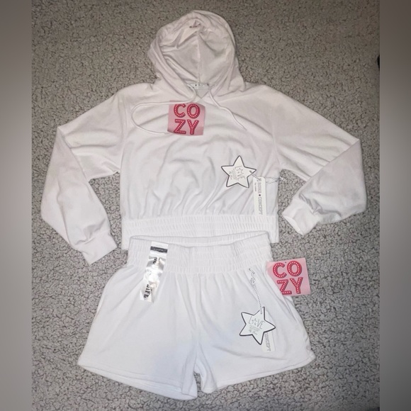 NWT COZY SET SHORT & HOODIE WHITE SIZE XL - Picture 7 of 10